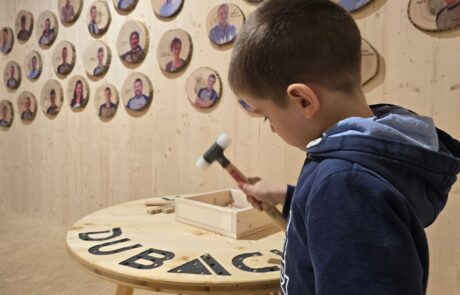 Gewerbeausstellung GAZ in Hüswil, Holzbau von Kindern entdeckt
